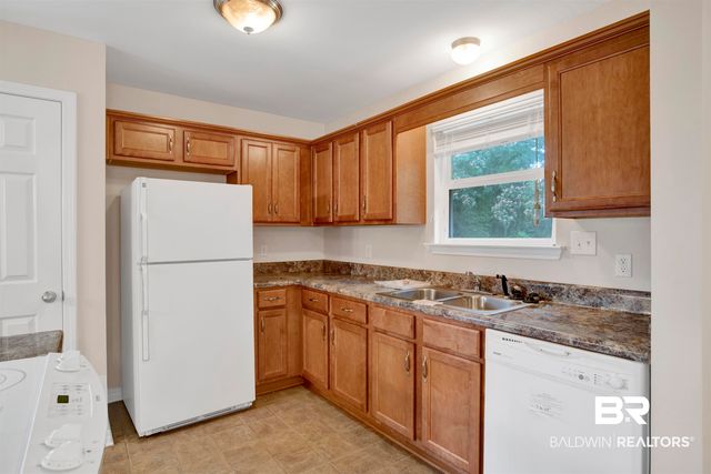 8440 Kendall Court, Mobile, AL 36695