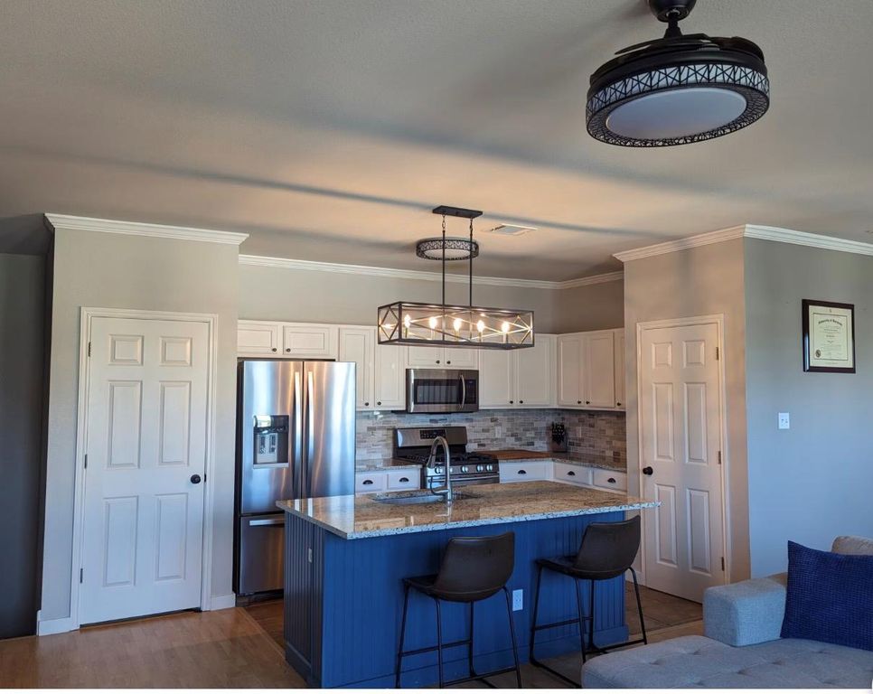 7501 Shadowridge RUN 135, Austin, TX 78749