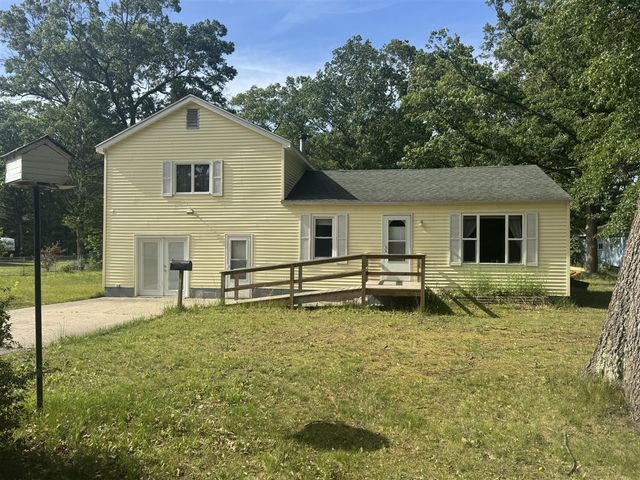 6878 Evanston Avenue, Muskegon, MI 49442