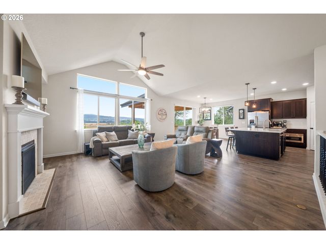 2408 Ne 192ND Ave, Vancouver, WA 98684