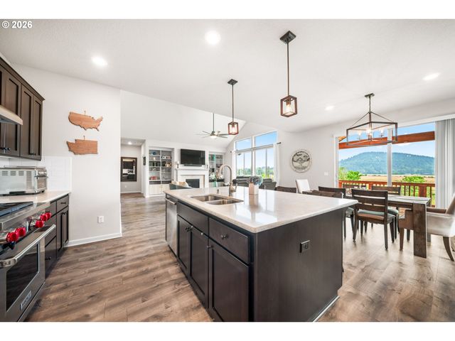 2408 Ne 192ND Ave, Vancouver, WA 98684
