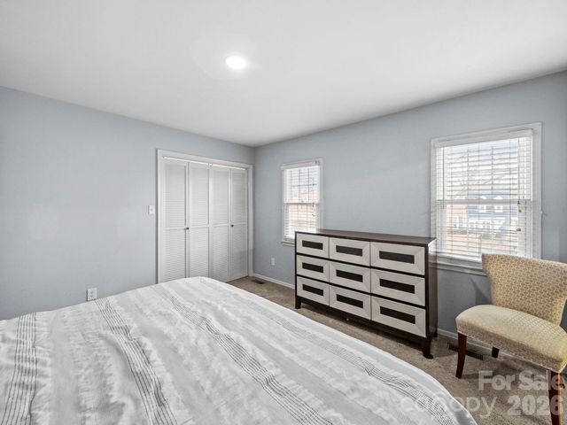 8078 Knights Bridge Road, Charlotte, NC 28210