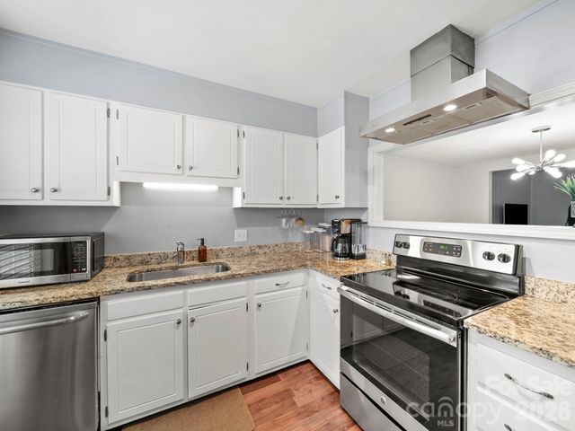 8078 Knights Bridge Road, Charlotte, NC 28210