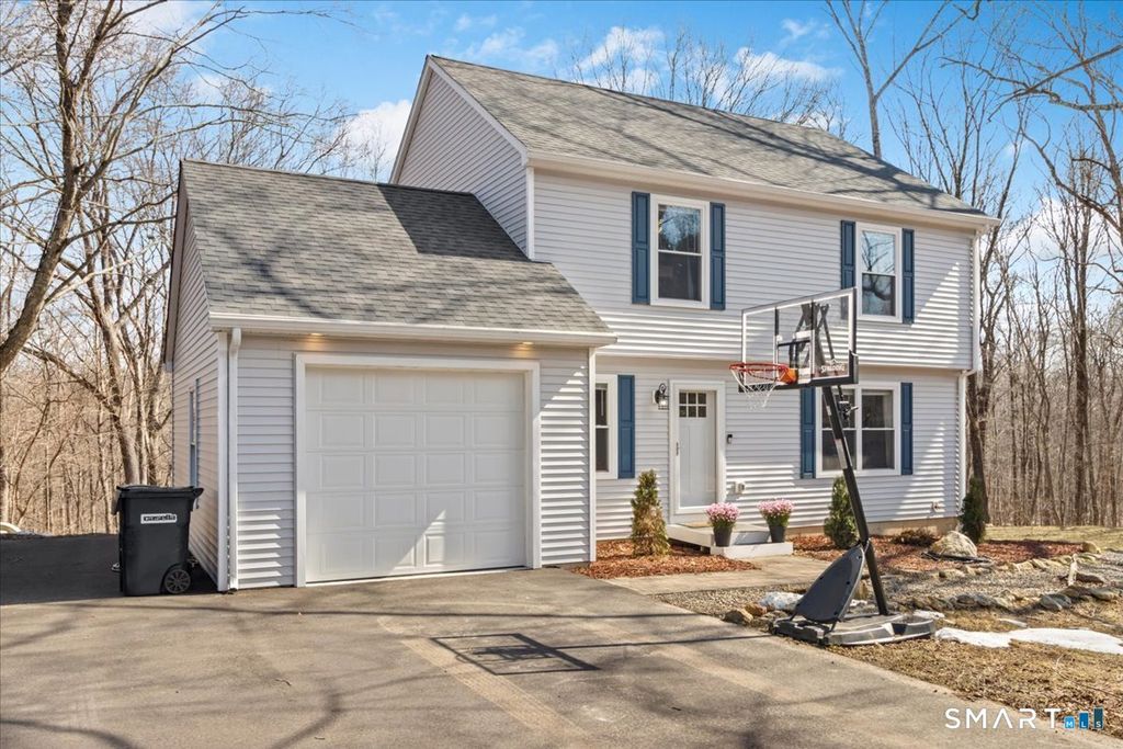 26 2nd Street, Lebanon, CT 06249