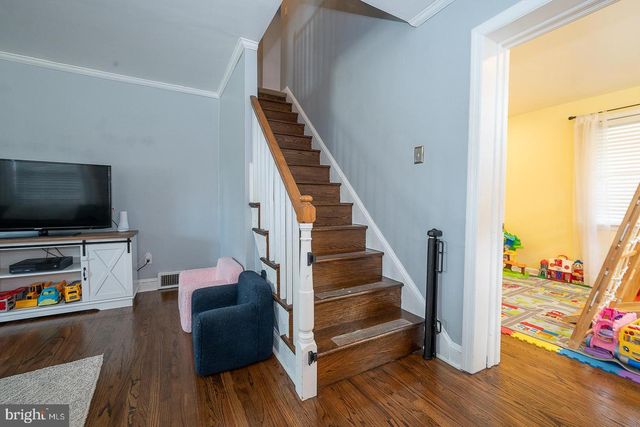 43 NETHERWOOD DR, Springfield, PA 19064