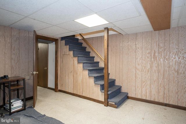 43 NETHERWOOD DR, Springfield, PA 19064