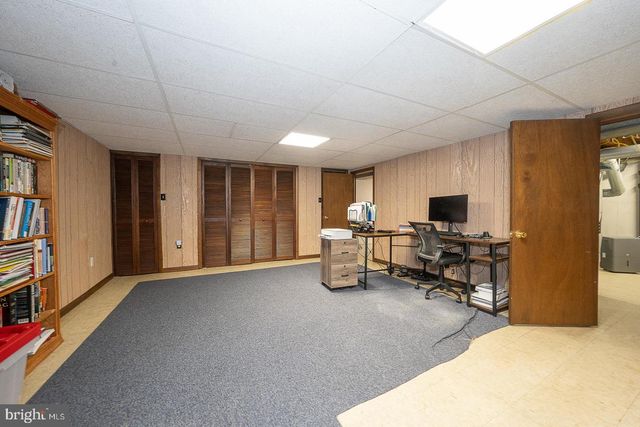 43 NETHERWOOD DR, Springfield, PA 19064