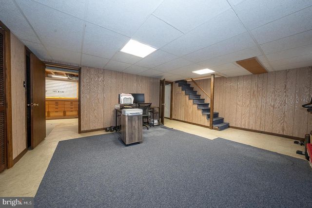 43 NETHERWOOD DR, Springfield, PA 19064