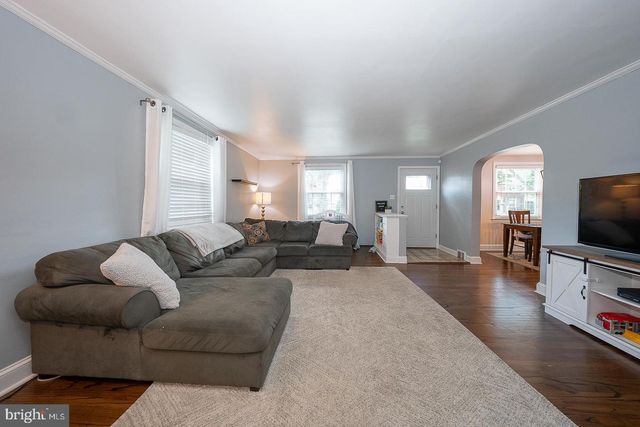 43 NETHERWOOD DR, Springfield, PA 19064