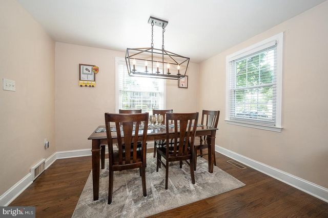 43 NETHERWOOD DR, Springfield, PA 19064