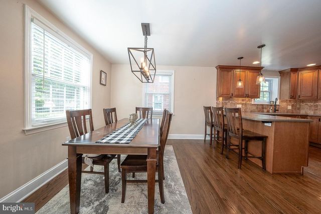 43 NETHERWOOD DR, Springfield, PA 19064