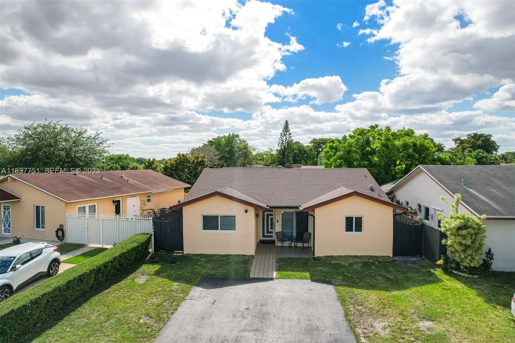 4216 SW 138th Court, Miami, FL 33175