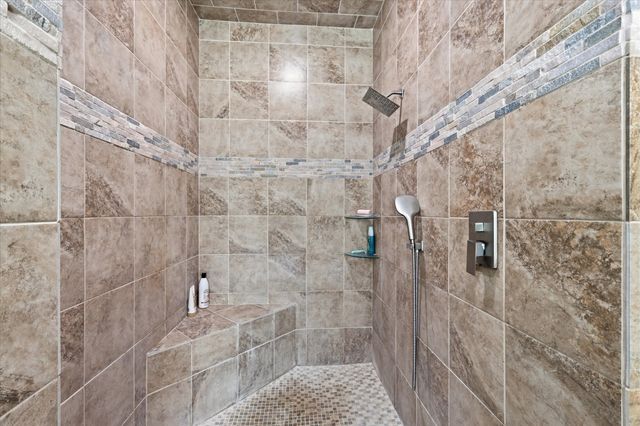 7200 Courtney Drive, Azle, TX 76020