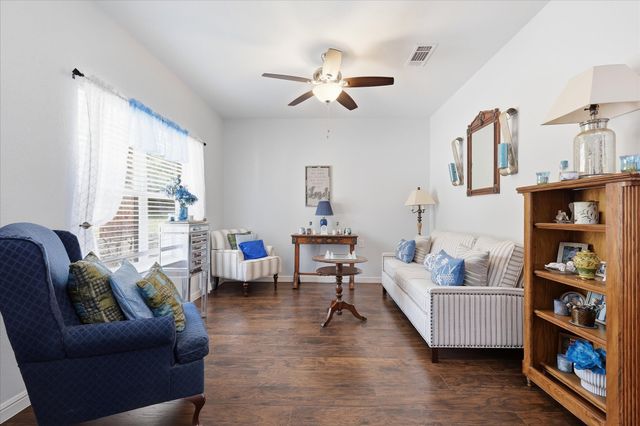 7200 Courtney Drive, Azle, TX 76020