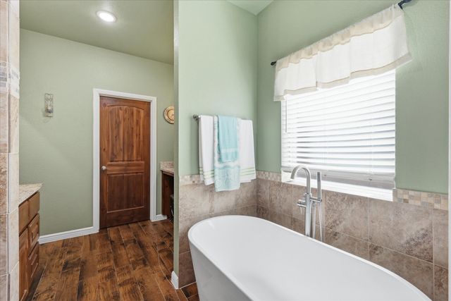 7200 Courtney Drive, Azle, TX 76020