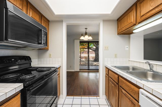 1533 Signal Ridge Place, Rockwall, TX 75032