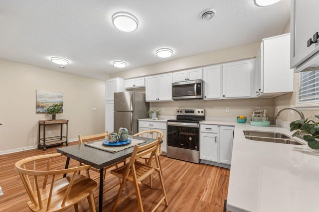 1354 Winthrop Street N 1, Saint Paul, MN 55119