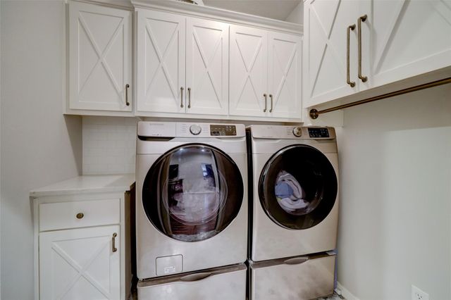 4004 Childress Street, Houston, TX 77005