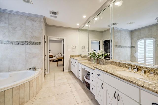 4004 Childress Street, Houston, TX 77005