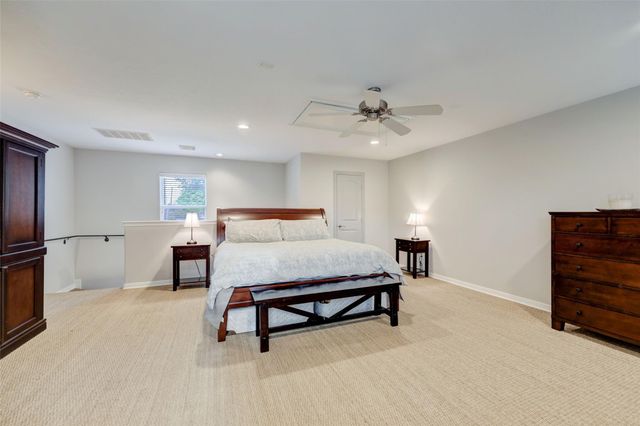 4004 Childress Street, Houston, TX 77005