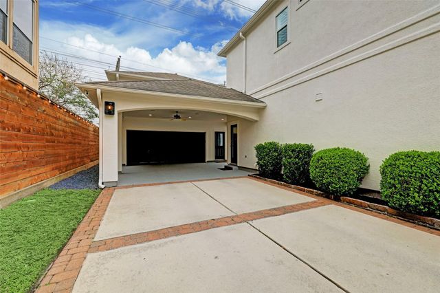 4004 Childress Street, Houston, TX 77005