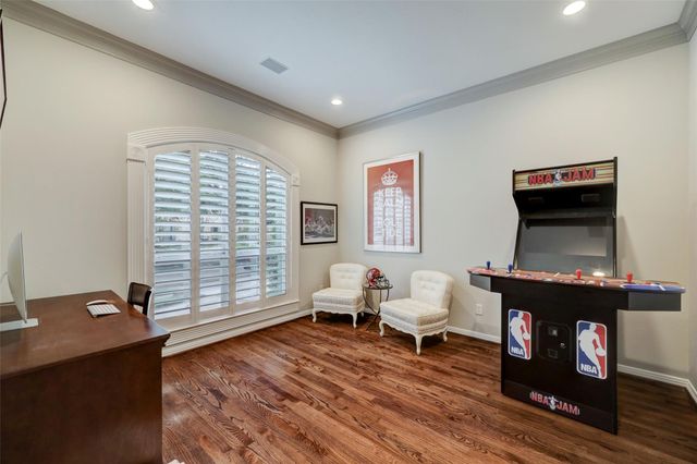 4004 Childress Street, Houston, TX 77005