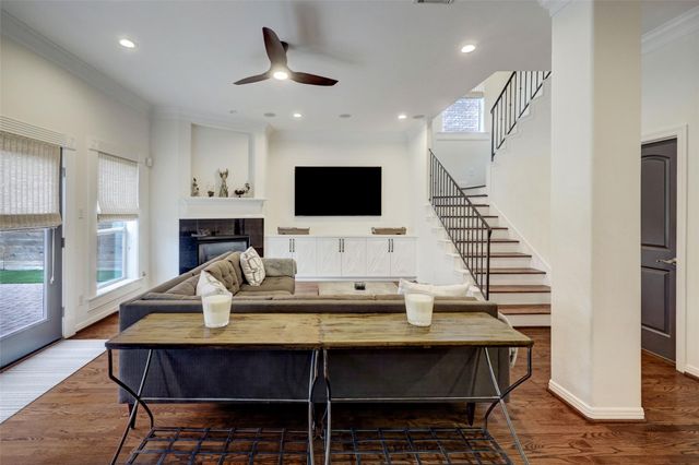 4004 Childress Street, Houston, TX 77005