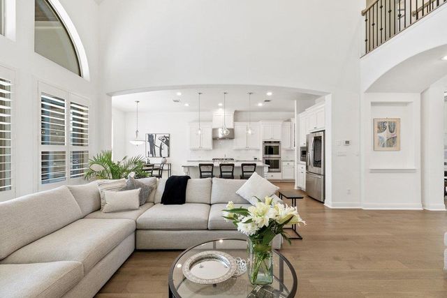 5812 Davenport Divide RD, Austin, TX 78738