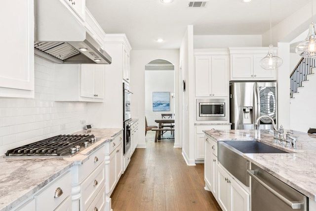 5812 Davenport Divide RD, Austin, TX 78738