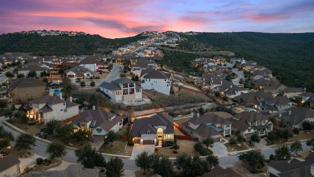 5812 Davenport Divide RD, Austin, TX 78738