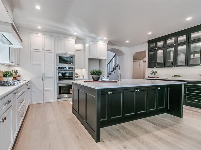 4824 Pont Neuf Road, Edmond, OK 73034