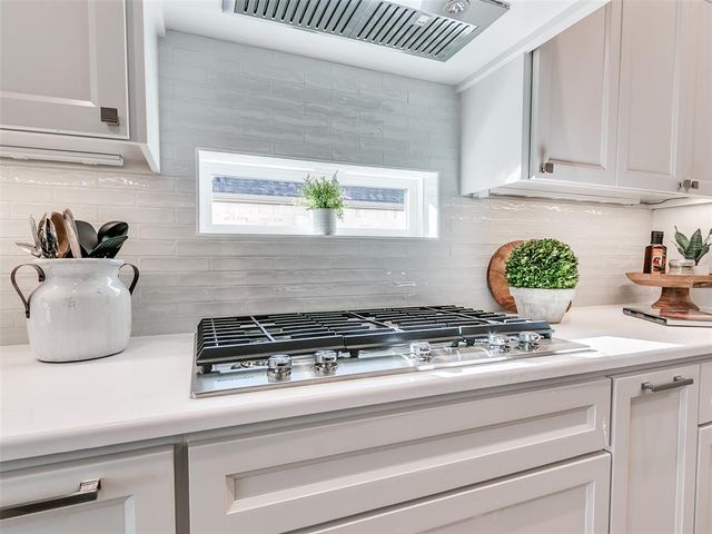 4824 Pont Neuf Road, Edmond, OK 73034