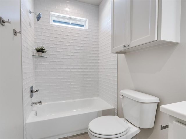 4824 Pont Neuf Road, Edmond, OK 73034