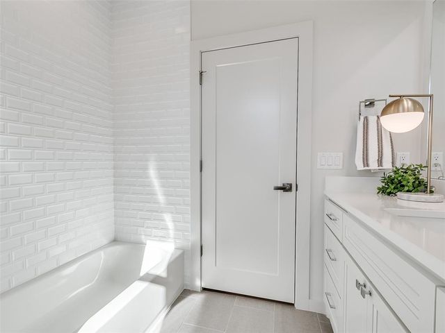 4824 Pont Neuf Road, Edmond, OK 73034