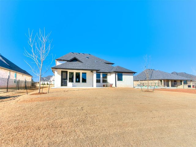4824 Pont Neuf Road, Edmond, OK 73034