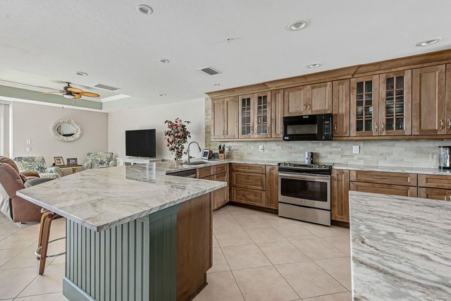 8005 BAY POINTE DRIVE, Englewood, FL 34224