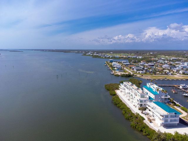 8005 BAY POINTE DRIVE, Englewood, FL 34224