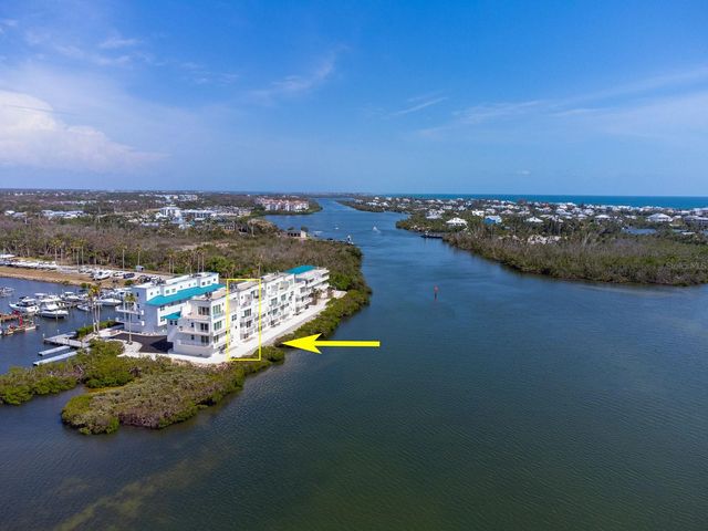 8005 BAY POINTE DRIVE, Englewood, FL 34224