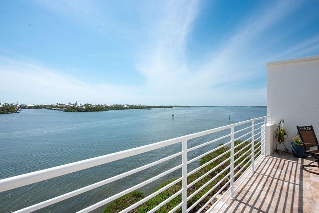 8005 BAY POINTE DRIVE, Englewood, FL 34224