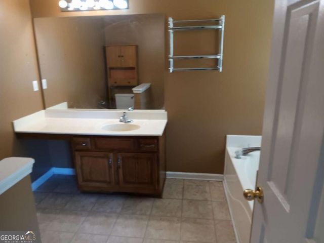 9359 Windchase Way, Jonesboro, GA 30238