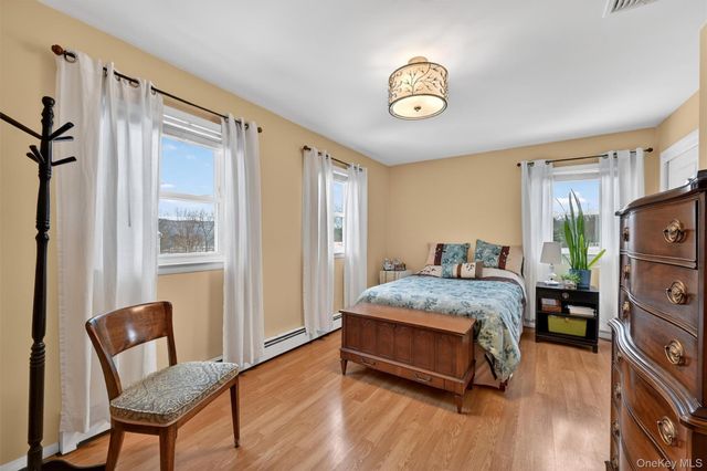 22 Oxford Lane, Harriman, NY 10926