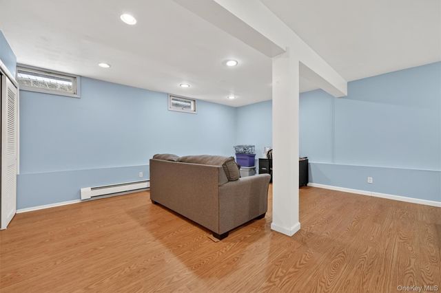 22 Oxford Lane, Harriman, NY 10926