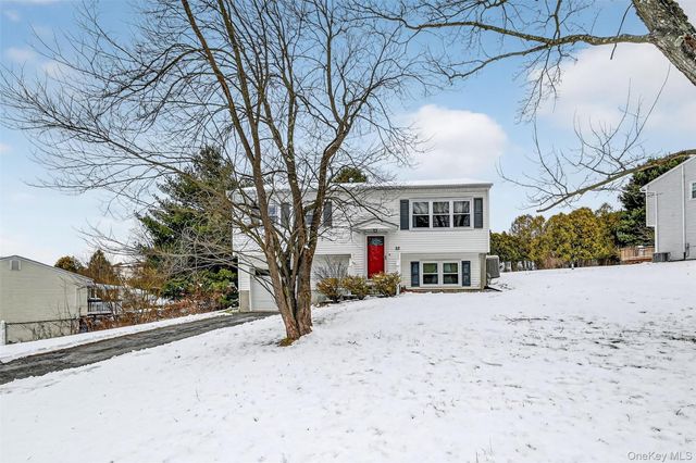 22 Oxford Lane, Harriman, NY 10926