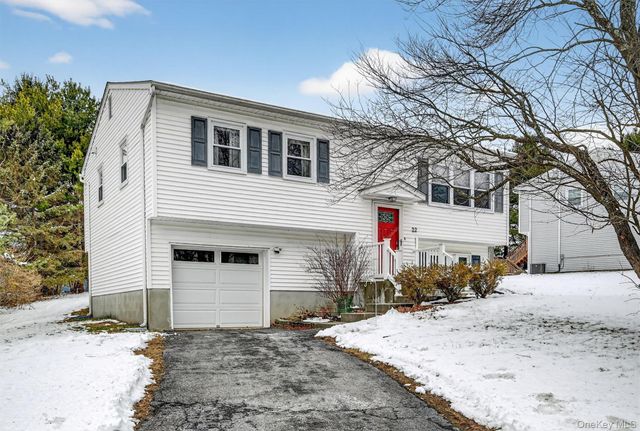 22 Oxford Lane, Harriman, NY 10926