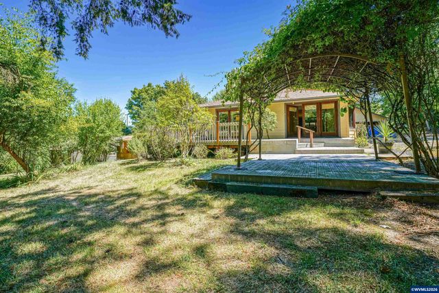 38777 Scravel Hill Rd NE, Albany, OR 97322