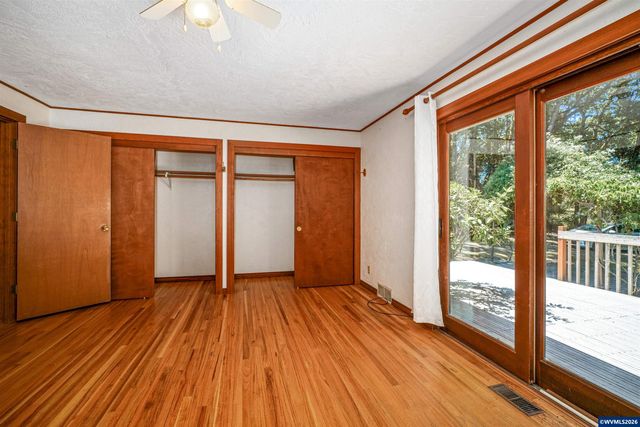 38777 Scravel Hill Rd NE, Albany, OR 97322