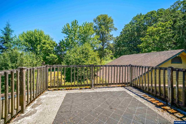 38777 Scravel Hill Rd NE, Albany, OR 97322