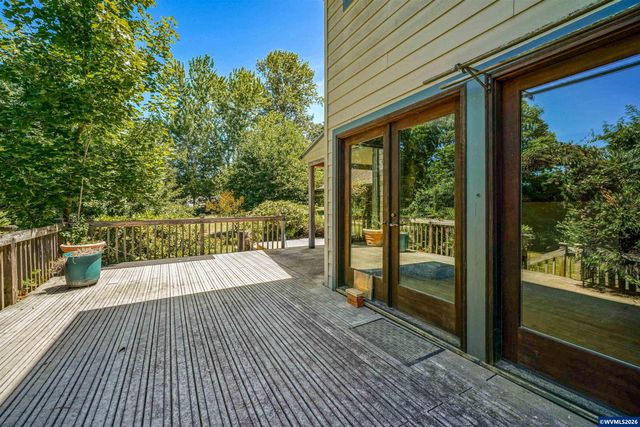 38777 Scravel Hill Rd NE, Albany, OR 97322