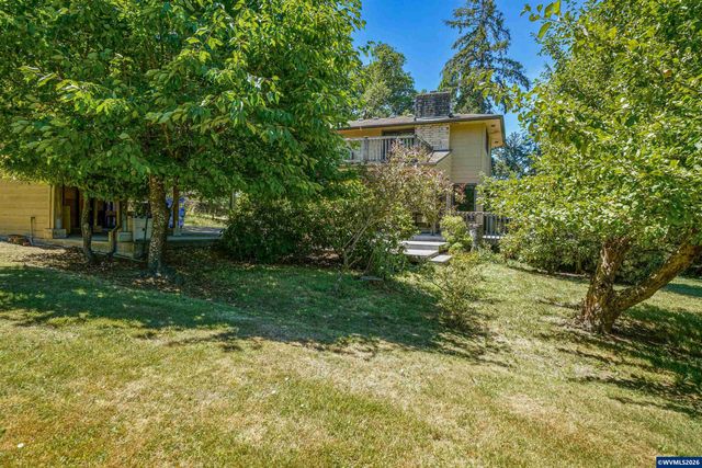 38777 Scravel Hill Rd NE, Albany, OR 97322