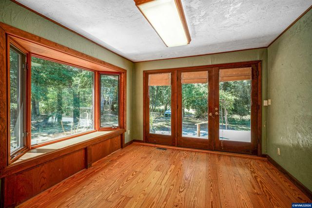38777 Scravel Hill Rd NE, Albany, OR 97322
